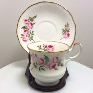 💕Rosina ‘Royal Devon’ English teacup & saucer💕
